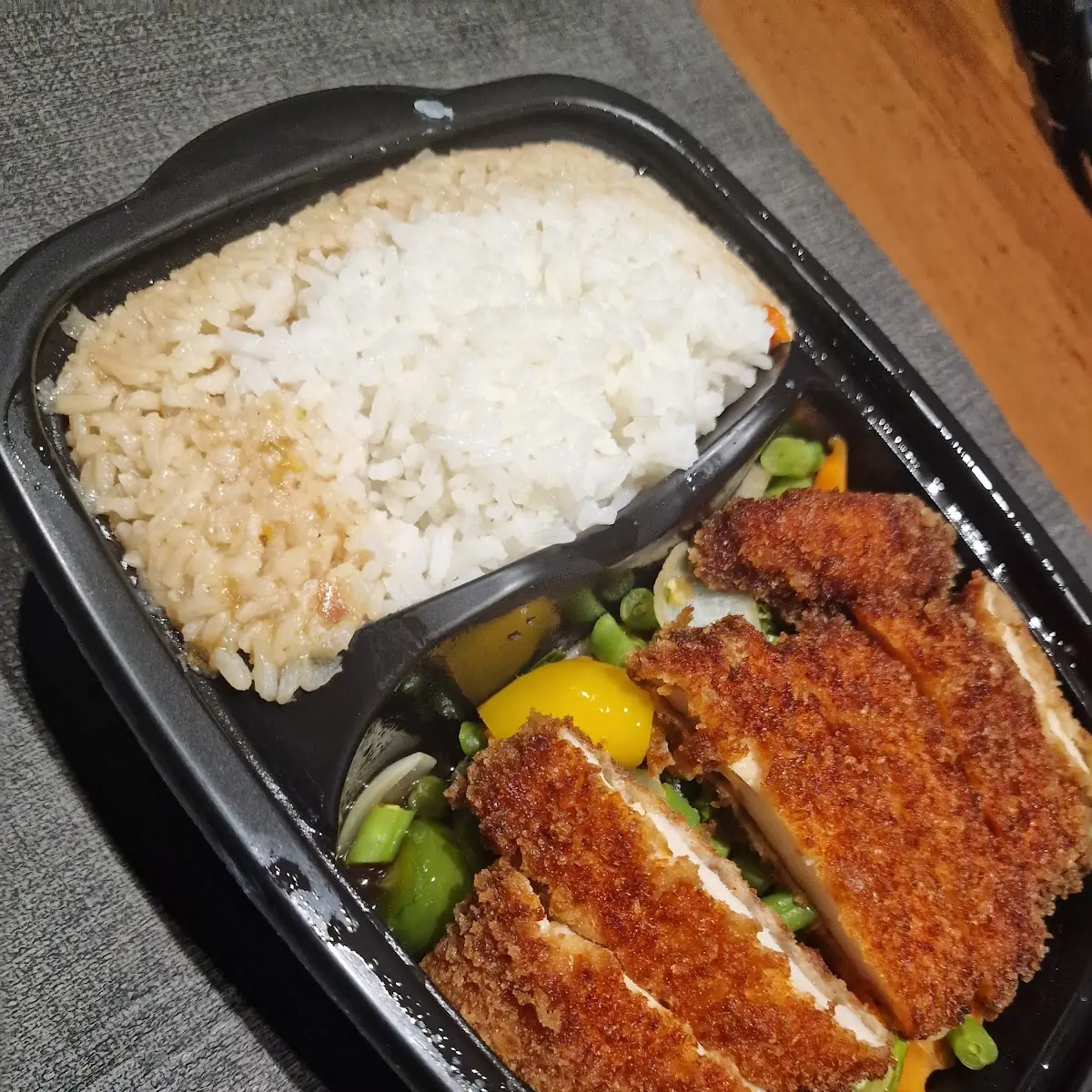 Essen und Trinken, Pha-Ruay Thai Imbiss