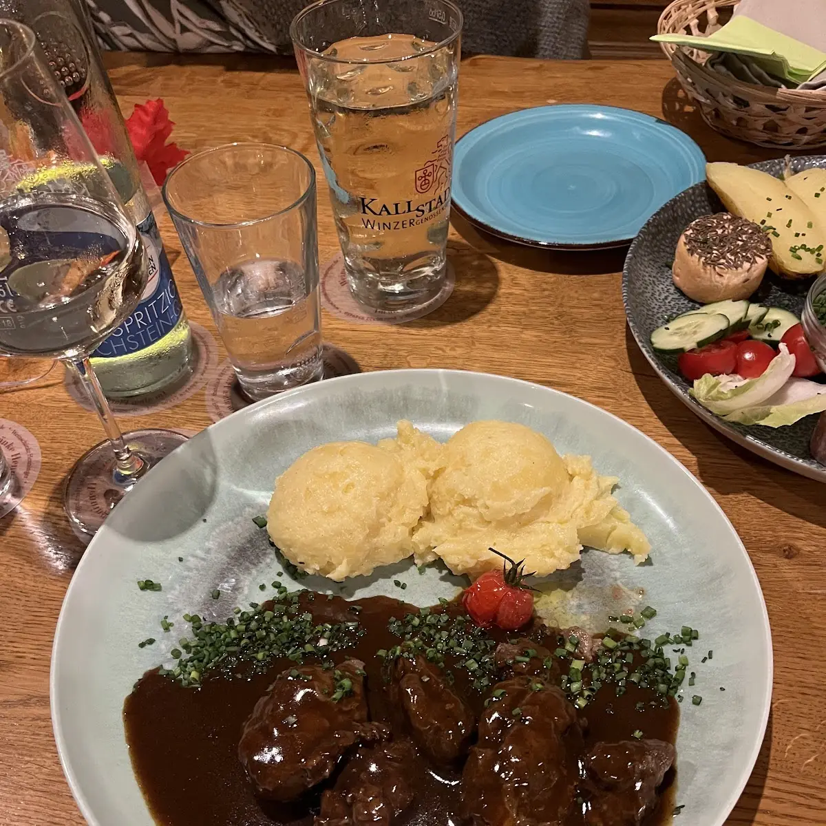 Essen und Trinken, Weinschänke Henninger
