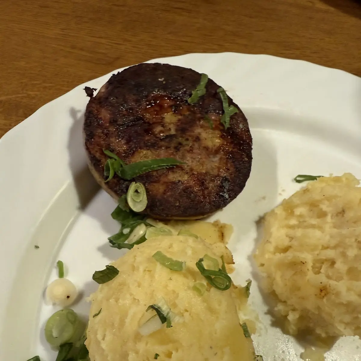 Essen und Trinken, Weinschänke Henninger