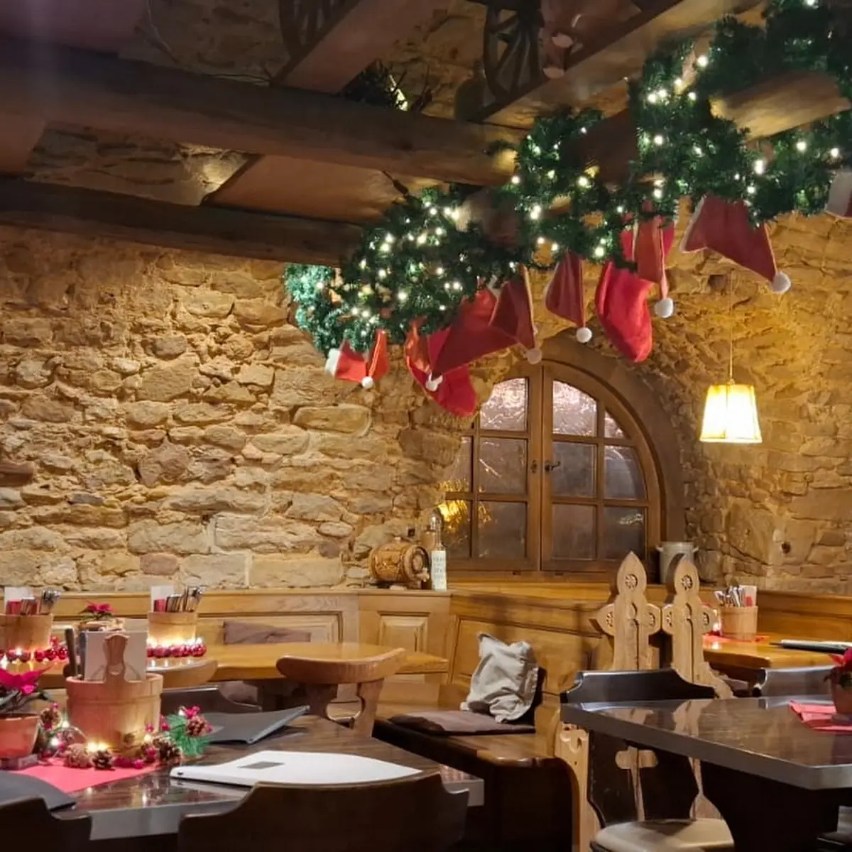 Atmosphäre, Weinschänke Henninger