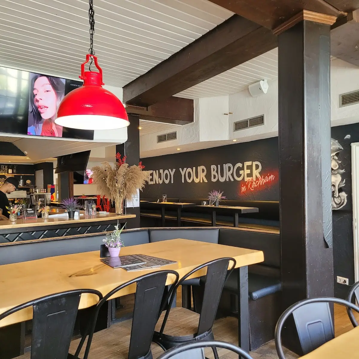Atmosphäre, Pops Burger Kirchheim