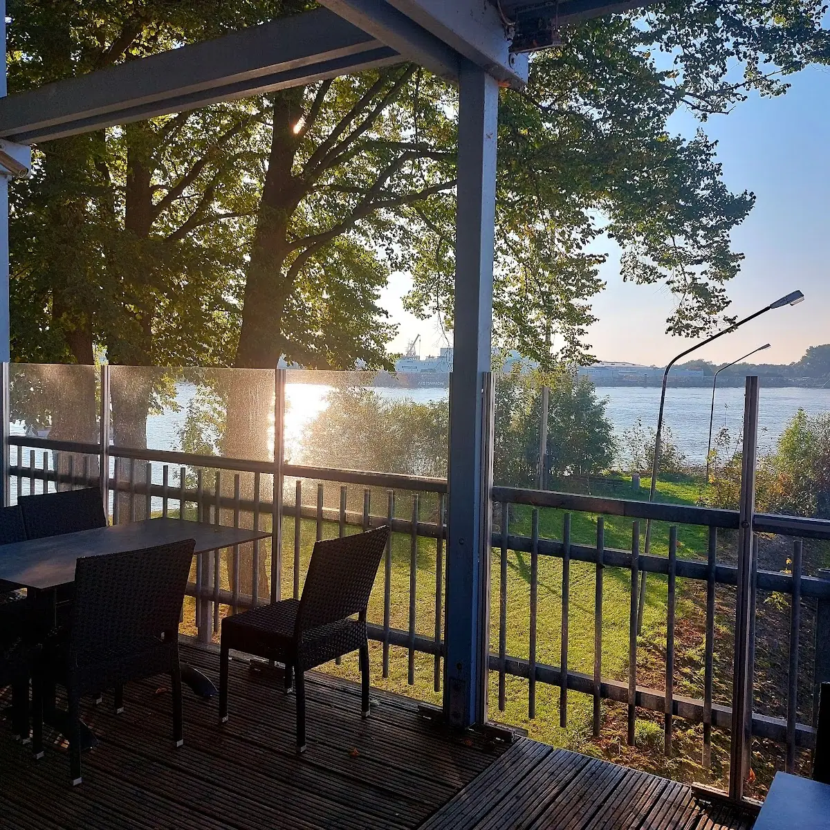 Atmosphäre, Bootshaus Blumenthal Restaurant mit Weserblick