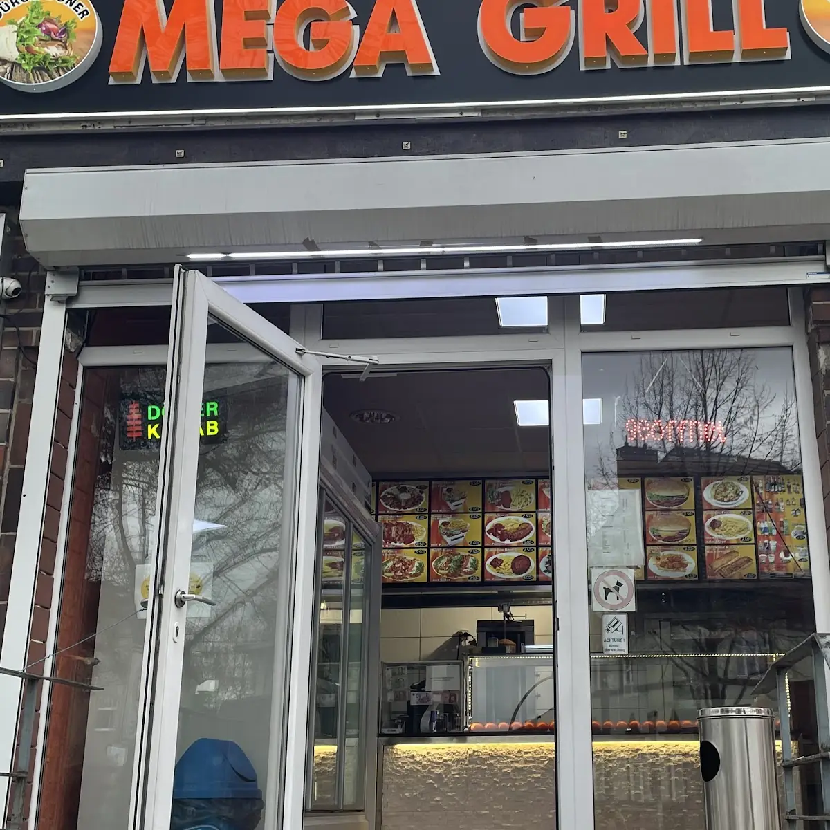 Speisekarte, Mega-Grill