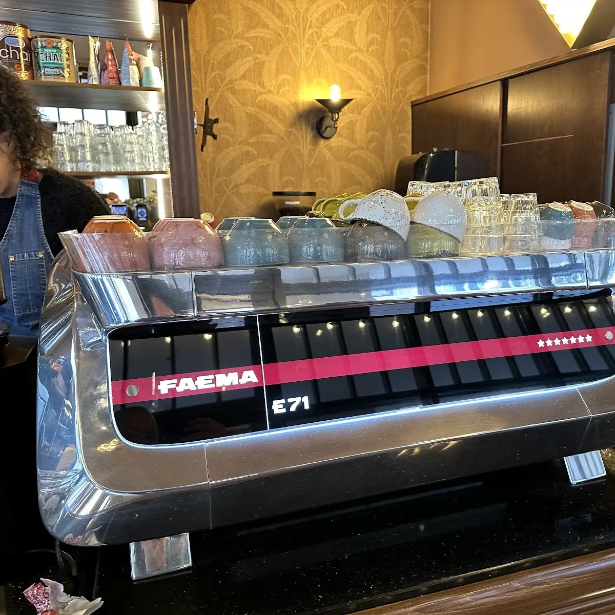 Atmosphäre, Fili Café