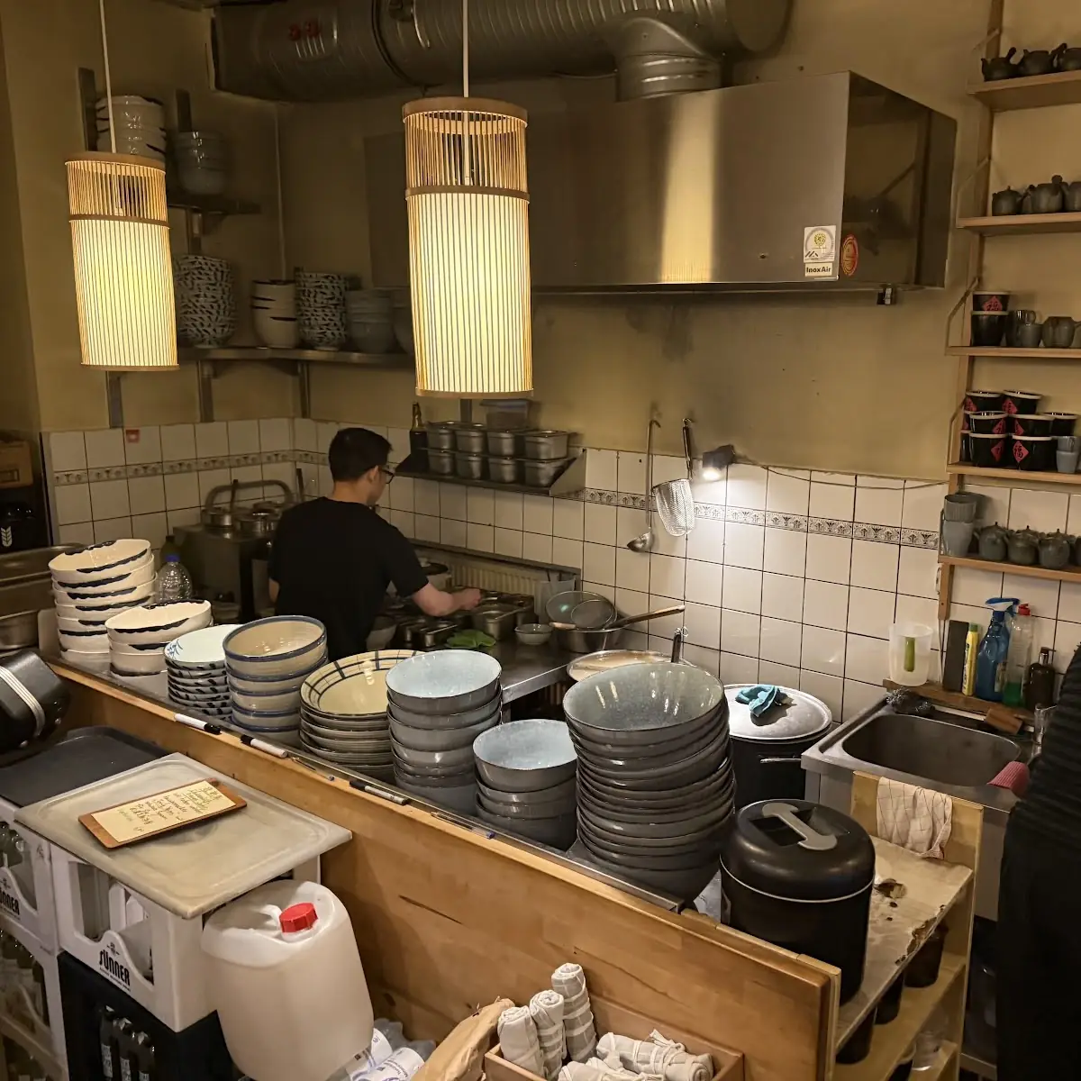 Atmosphäre, Bai Lu Noodles
