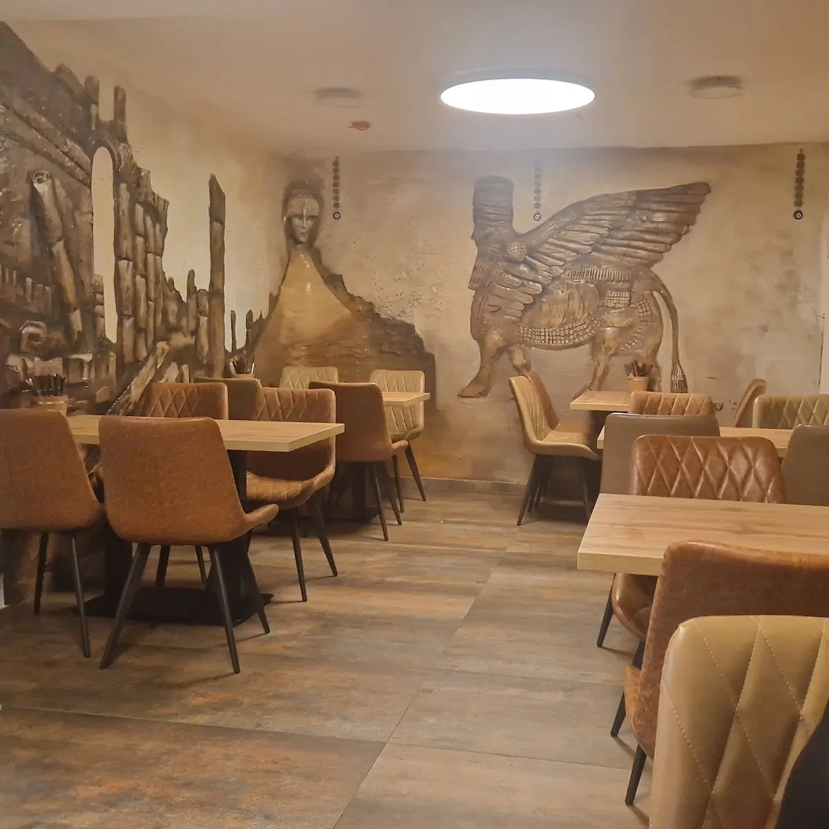 Atmosphäre, PİYA KEBAP HOUSE
