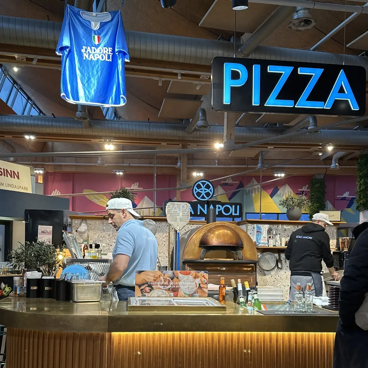 Atmosphäre, Papa Napoli Lindau