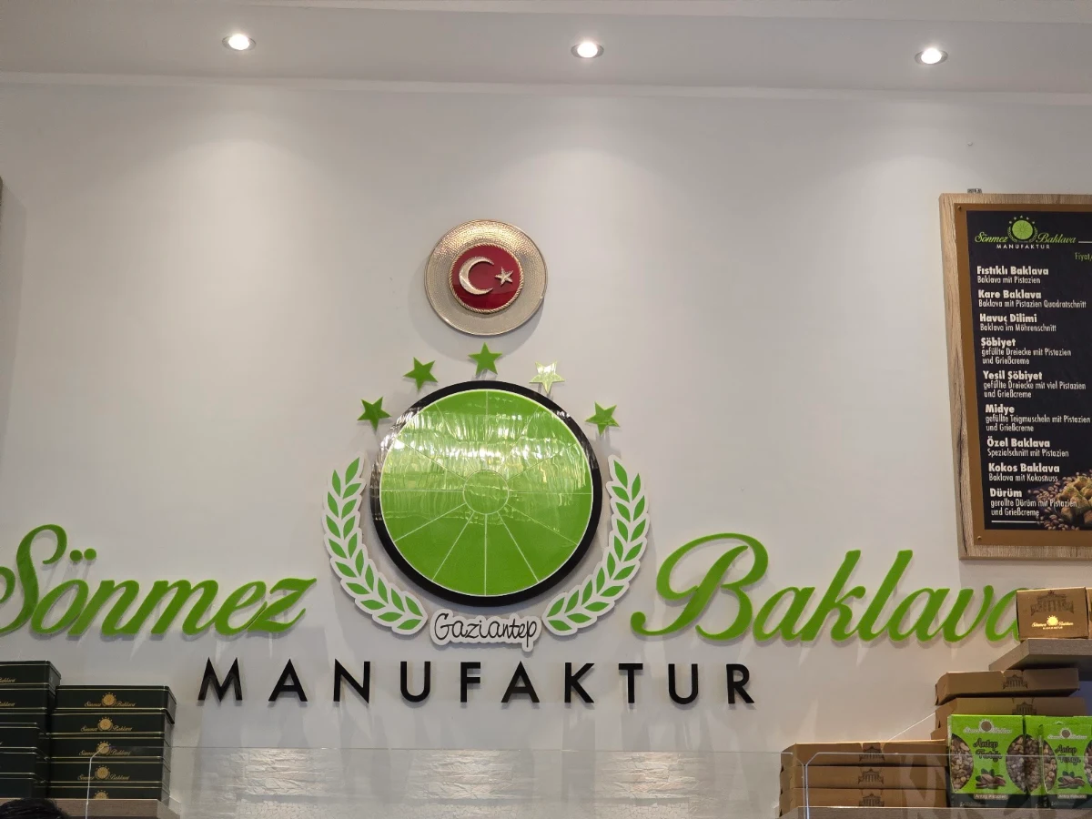 Speisekarte, Sönmez - Baklava Berlin Kreuzberg