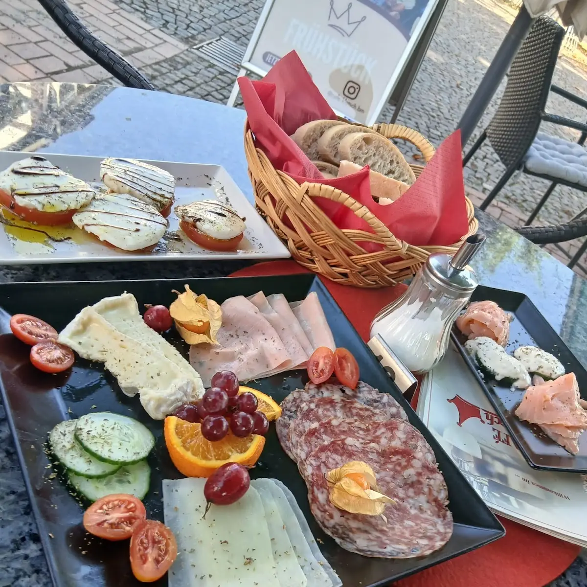 Essen und Trinken, Café Klatsch