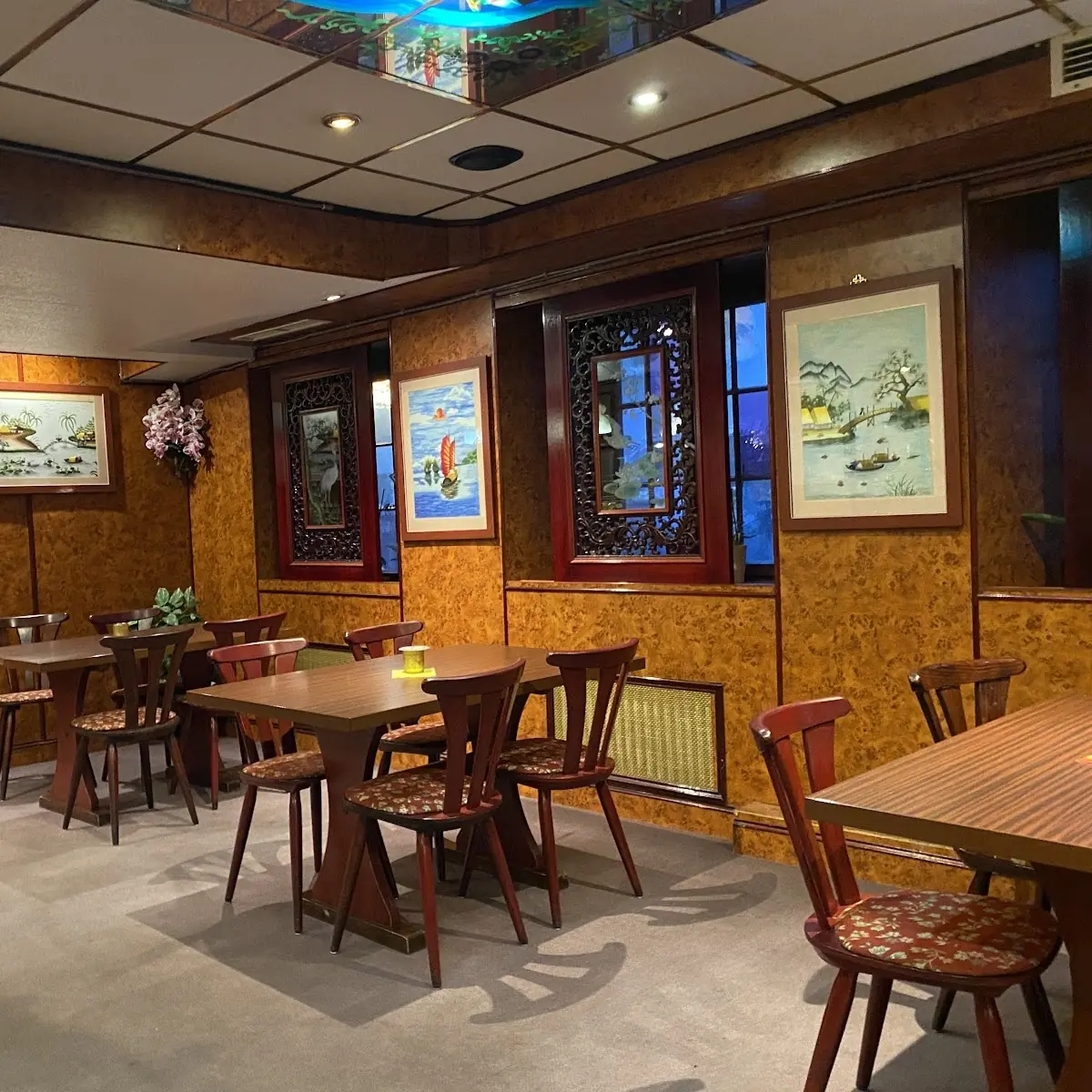 Atmosphäre, Asia Haus Mekong
