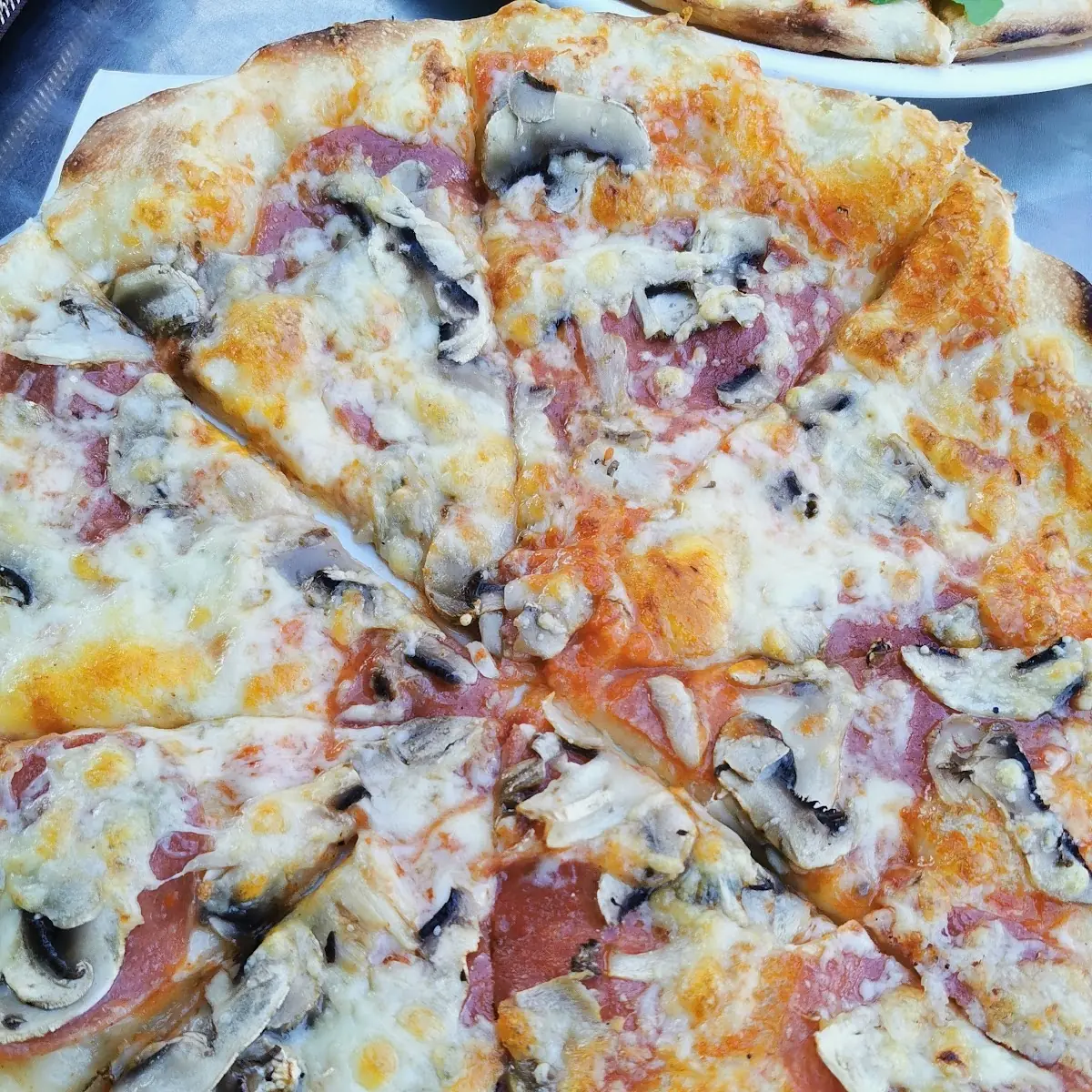 Essen und Trinken, Pizzastand Da Franco