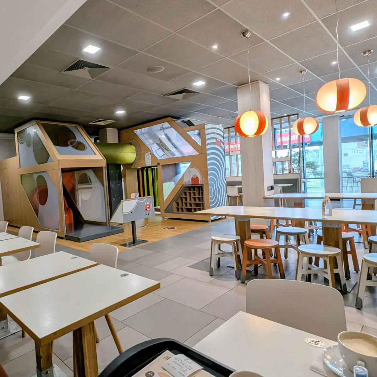 Atmosphäre, McDonald's