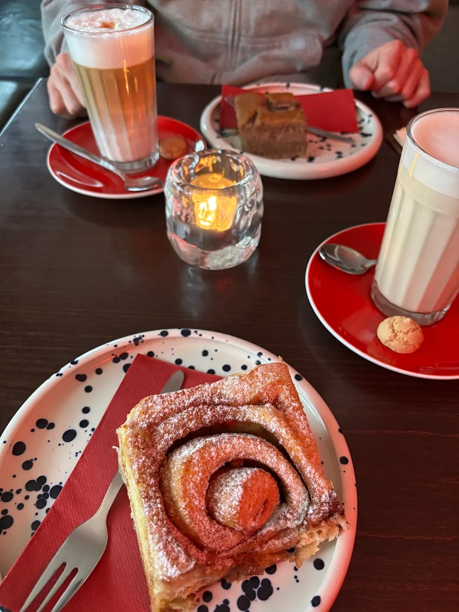 Essen und Trinken photo 2