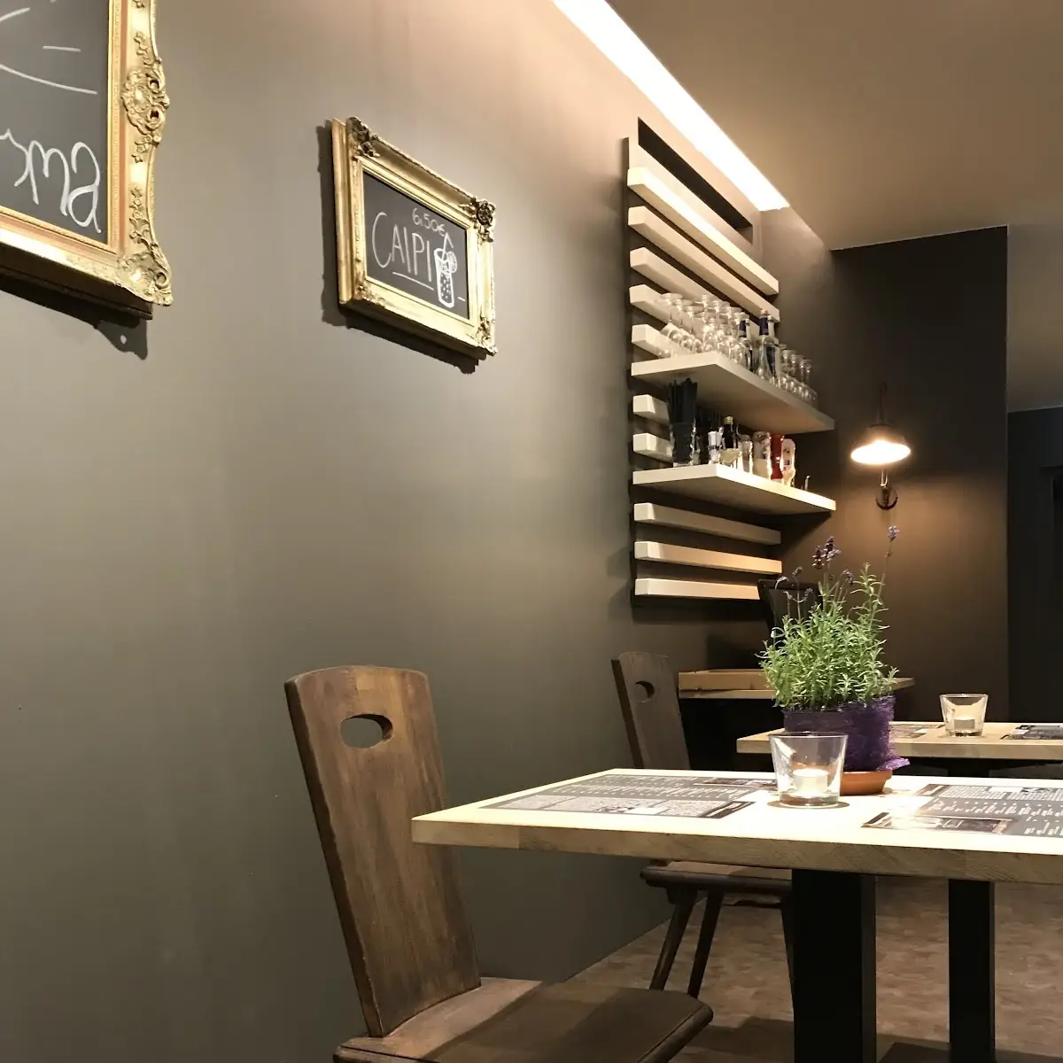 Atmosphäre, Schwan Mediterran Diner