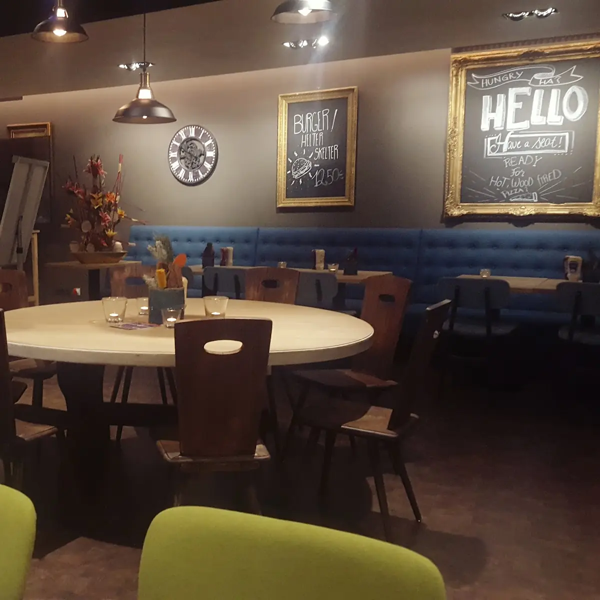 Atmosphäre, Schwan Mediterran Diner