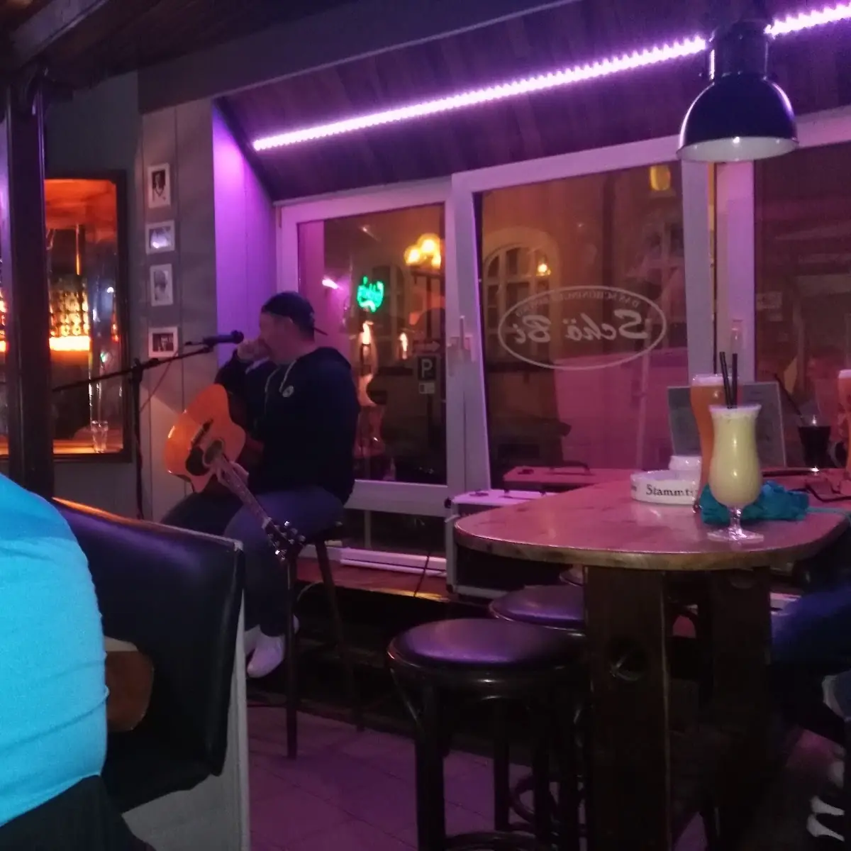 Atmosphäre, Bistro Schöbi