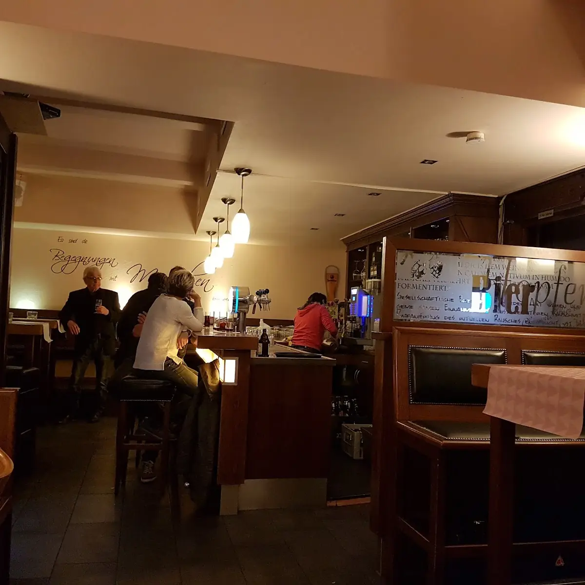 Atmosphäre, Wirtshaus Burghof Brüggen