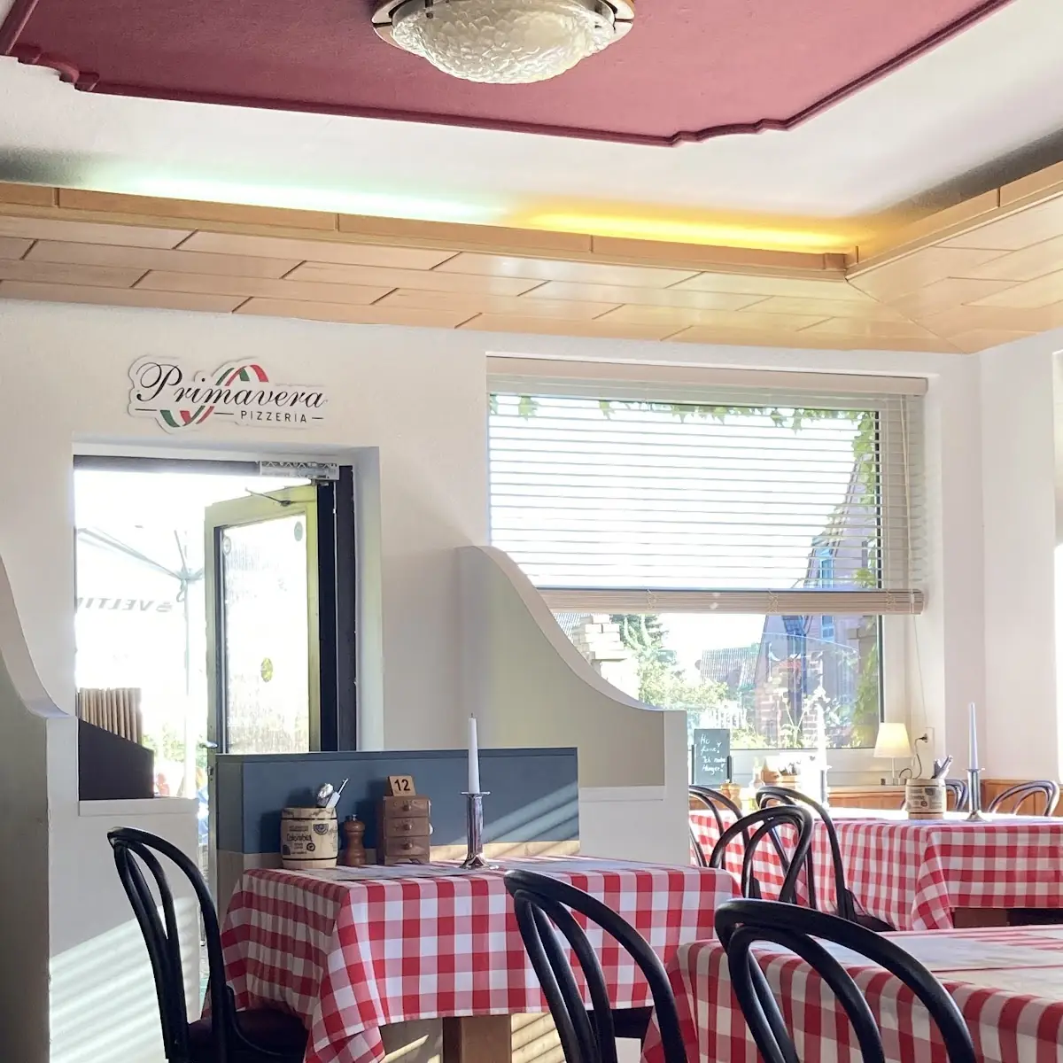 Atmosphäre, Pizzeria Primavera
