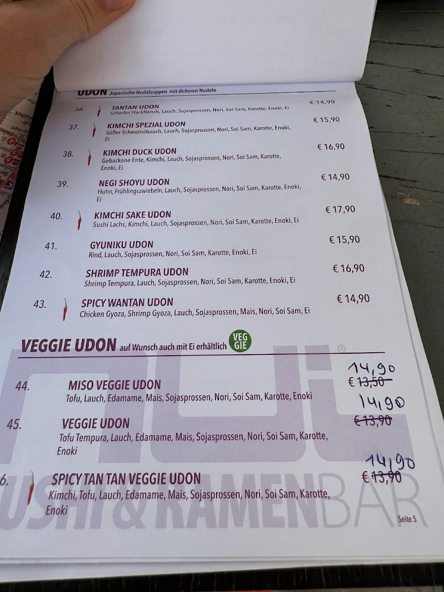Speisekarte, Nui Sushi und Ramenbar
