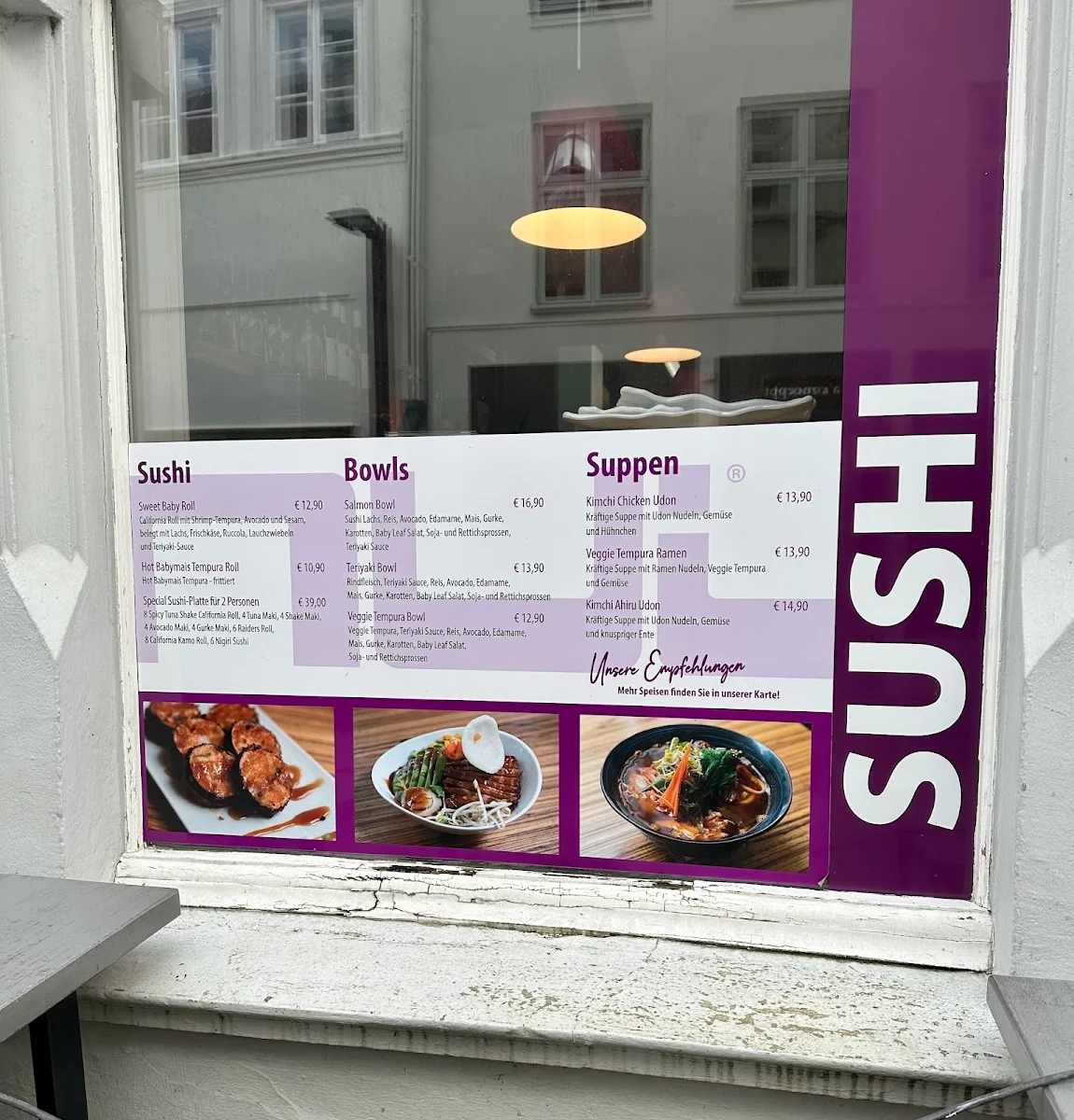 Speisekarte, Nui Sushi und Ramenbar