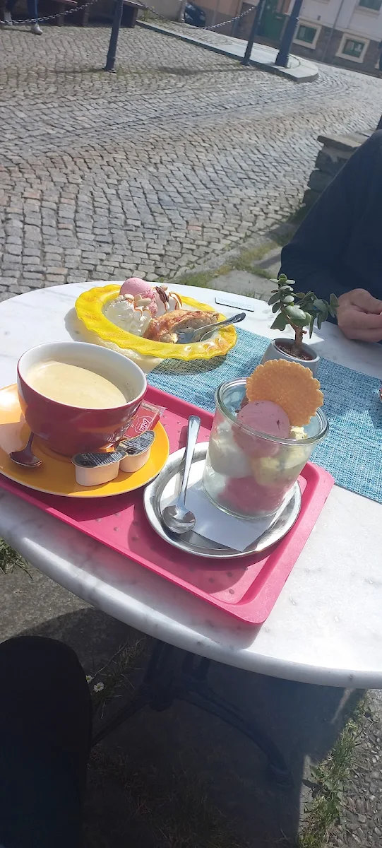 Essen und Trinken, Café Eisbär