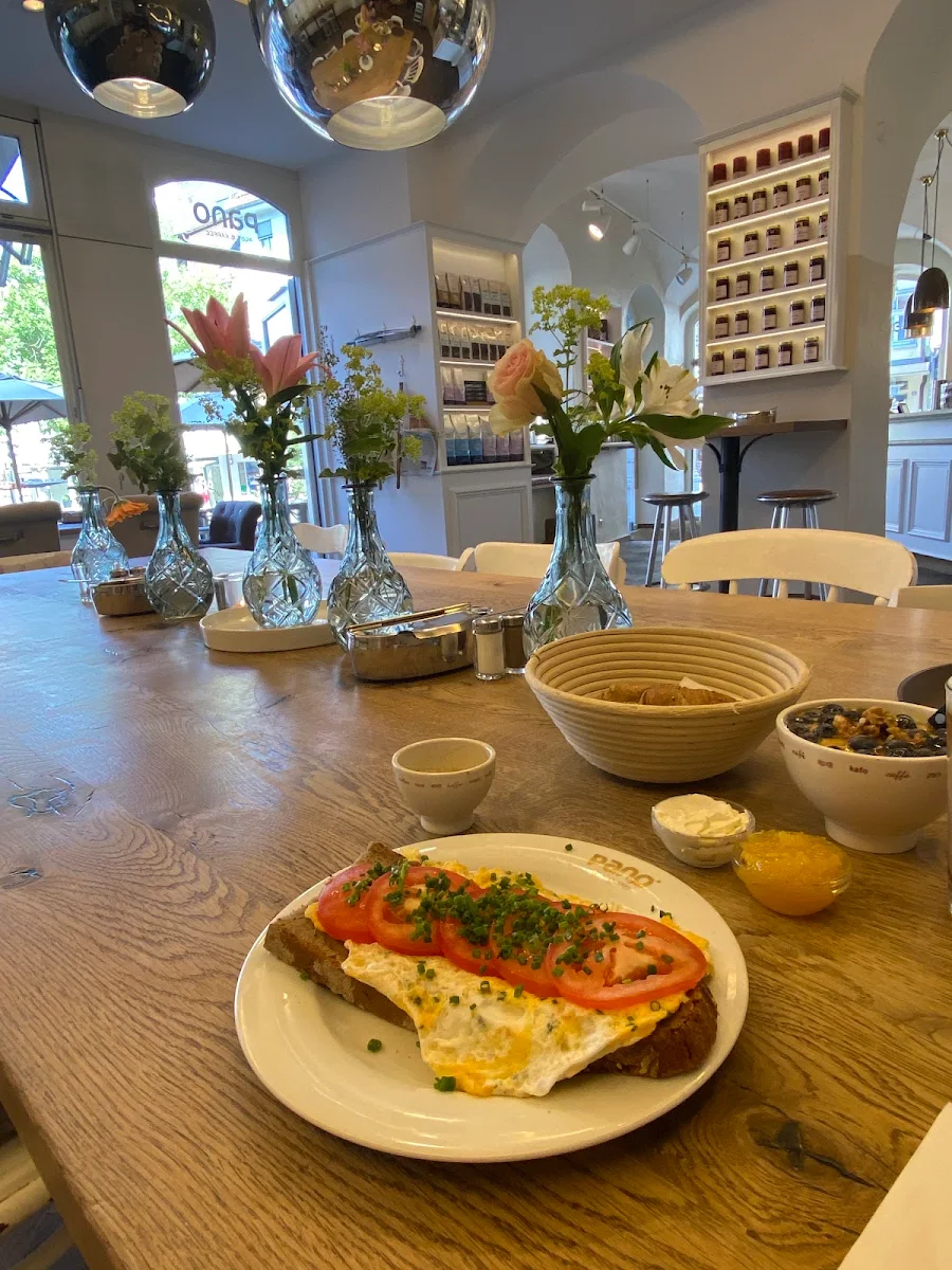 Essen und Trinken, PANO - Brot & Kaffee