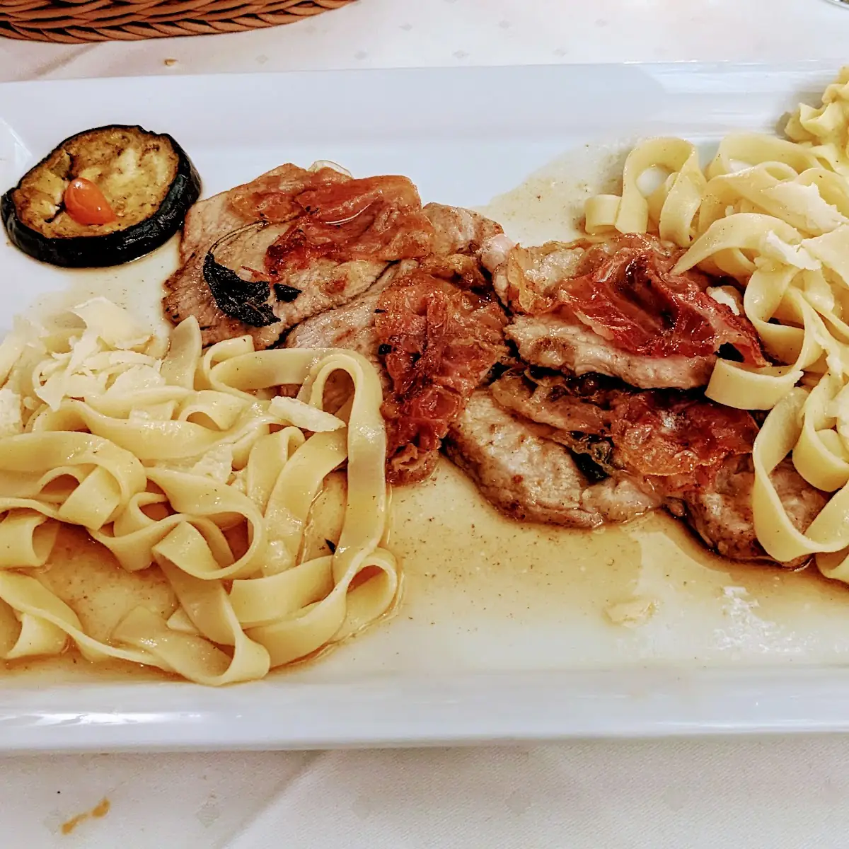 Essen und Trinken, La Galleria