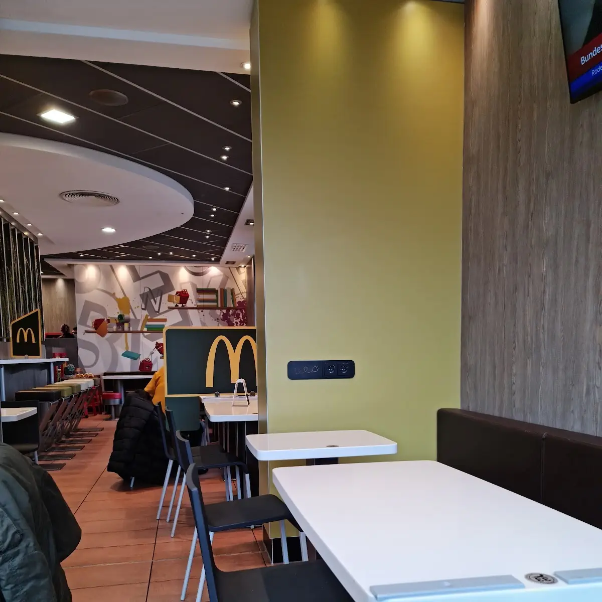 Atmosphäre, McDonald's