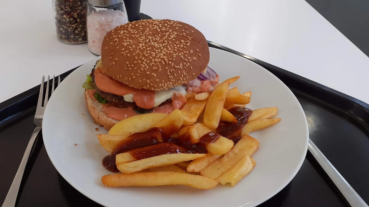 Essen und Trinken, Kantine im Finanzamt