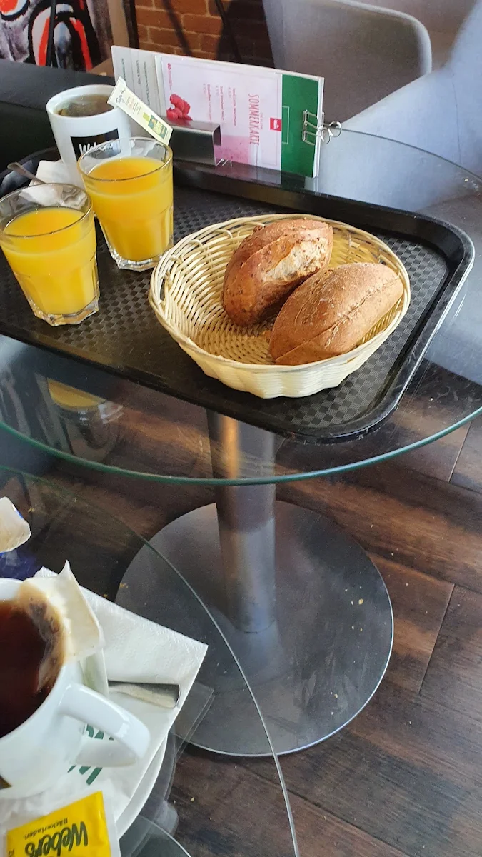 Essen und Trinken, Webers Bäckerladen