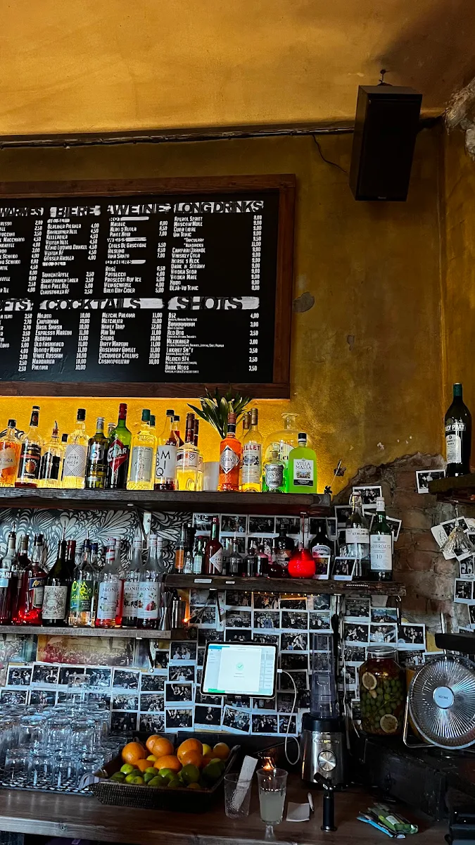 Speisekarte, Mano Cafe