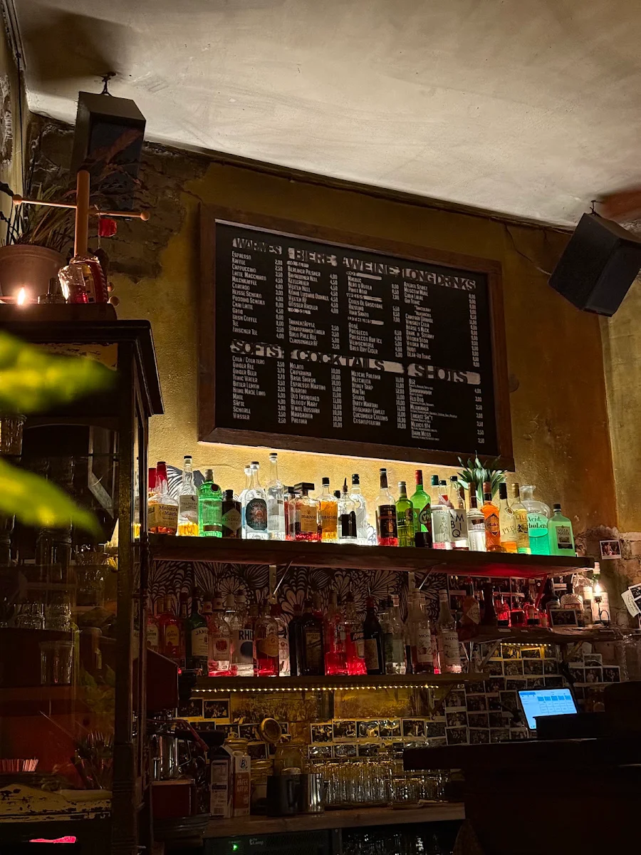 Speisekarte, Mano Cafe