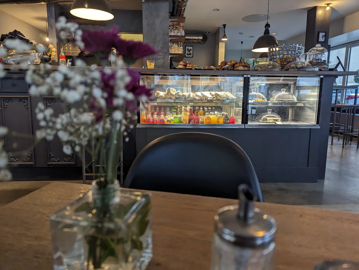 Atmosphäre, Th cafe