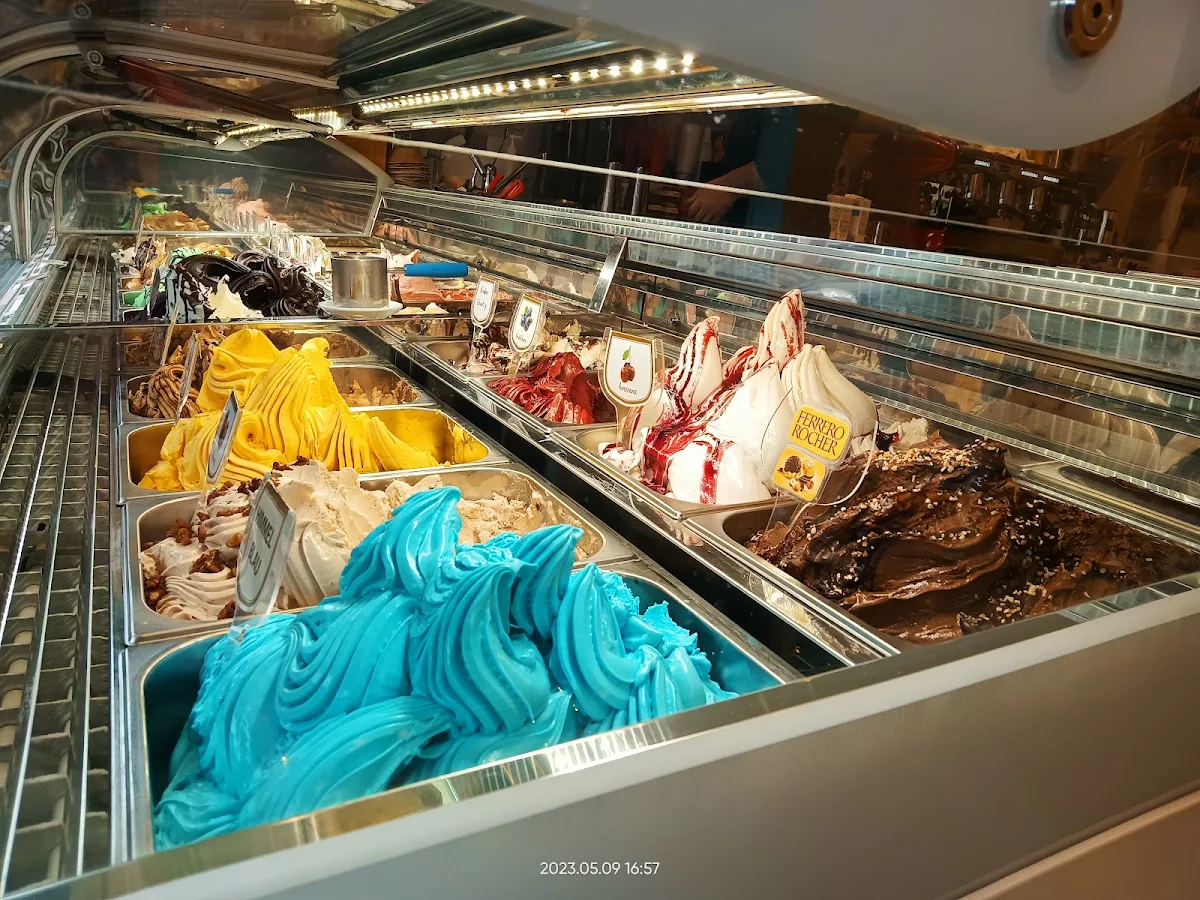 Atmosphäre, Eiscafé Tirreno