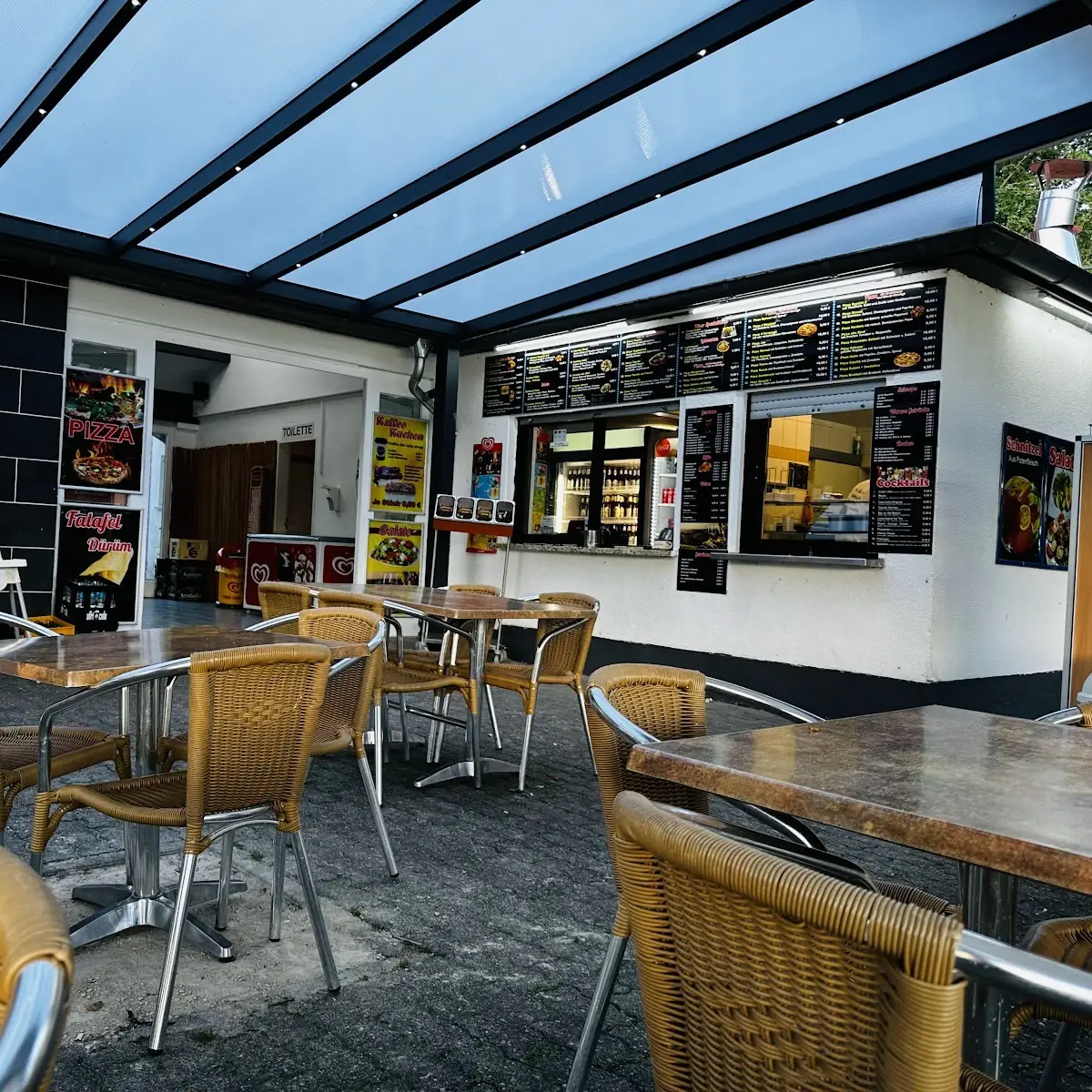 Atmosphäre, Pizzeria