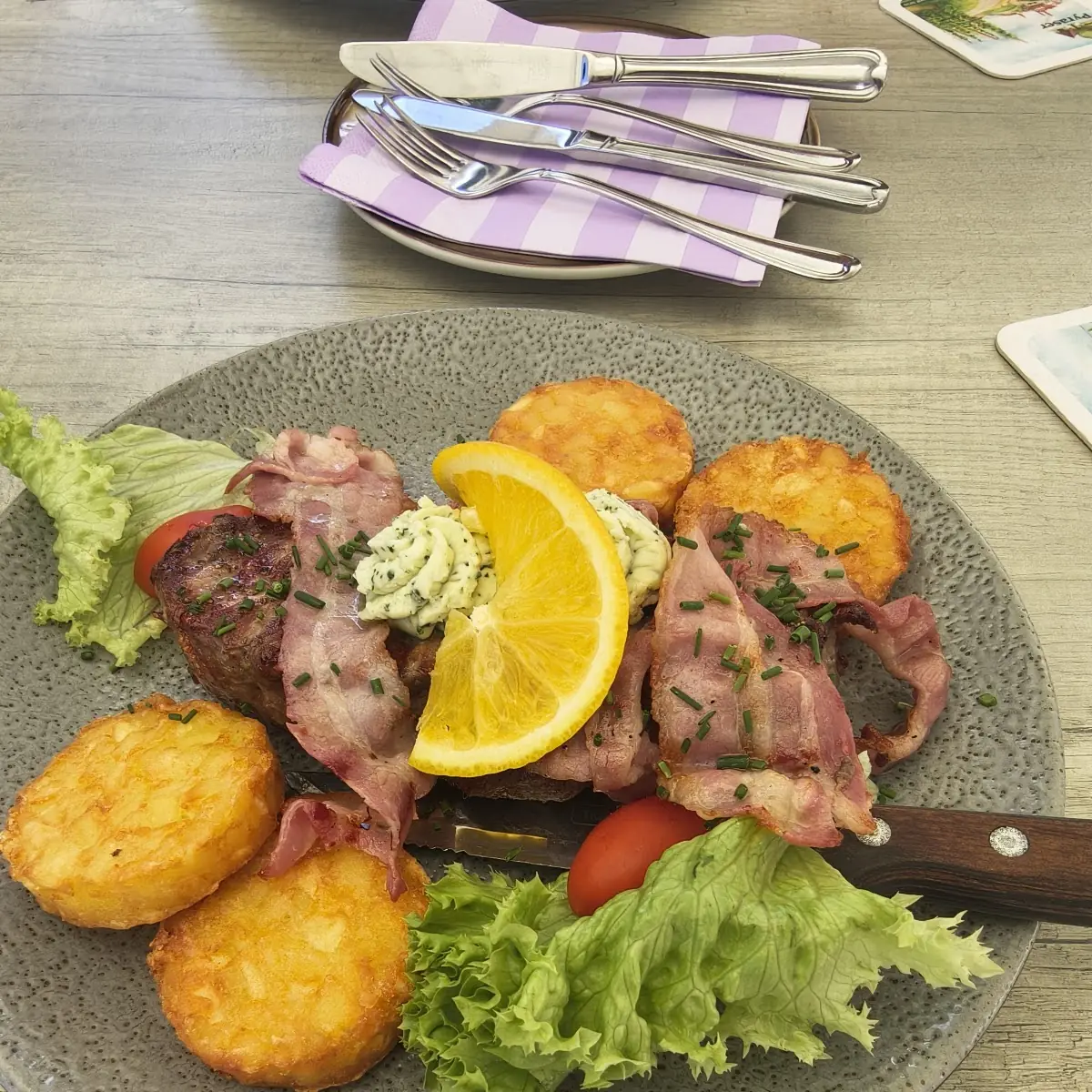 Essen und Trinken, Gasthaus Rathmann