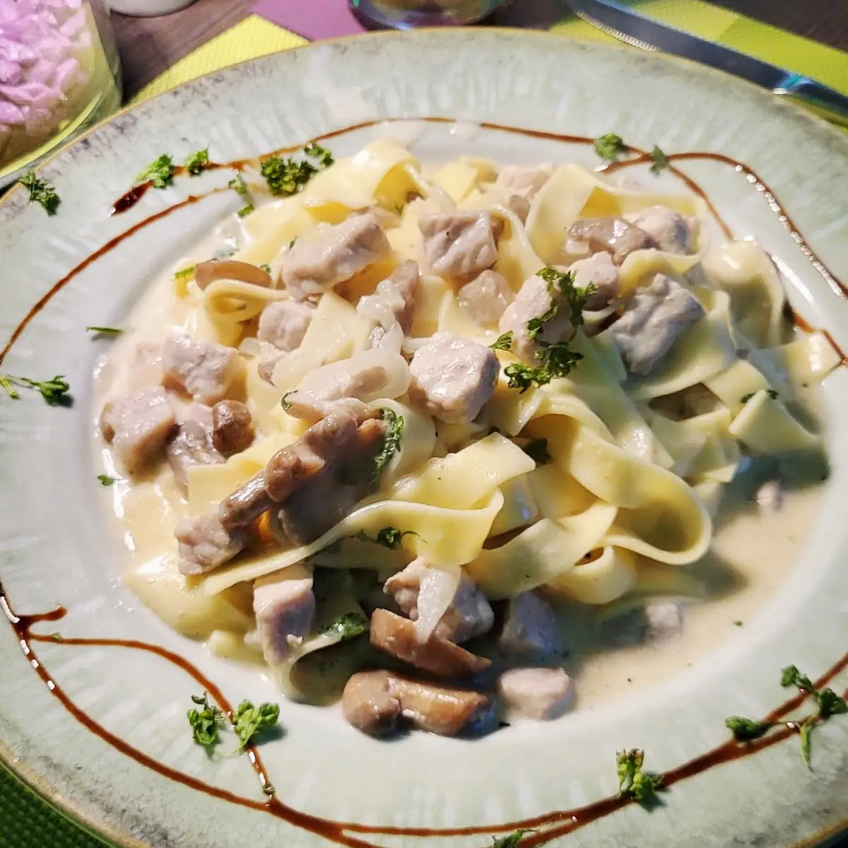 Essen und Trinken, Gaststätte zum Nußbaum