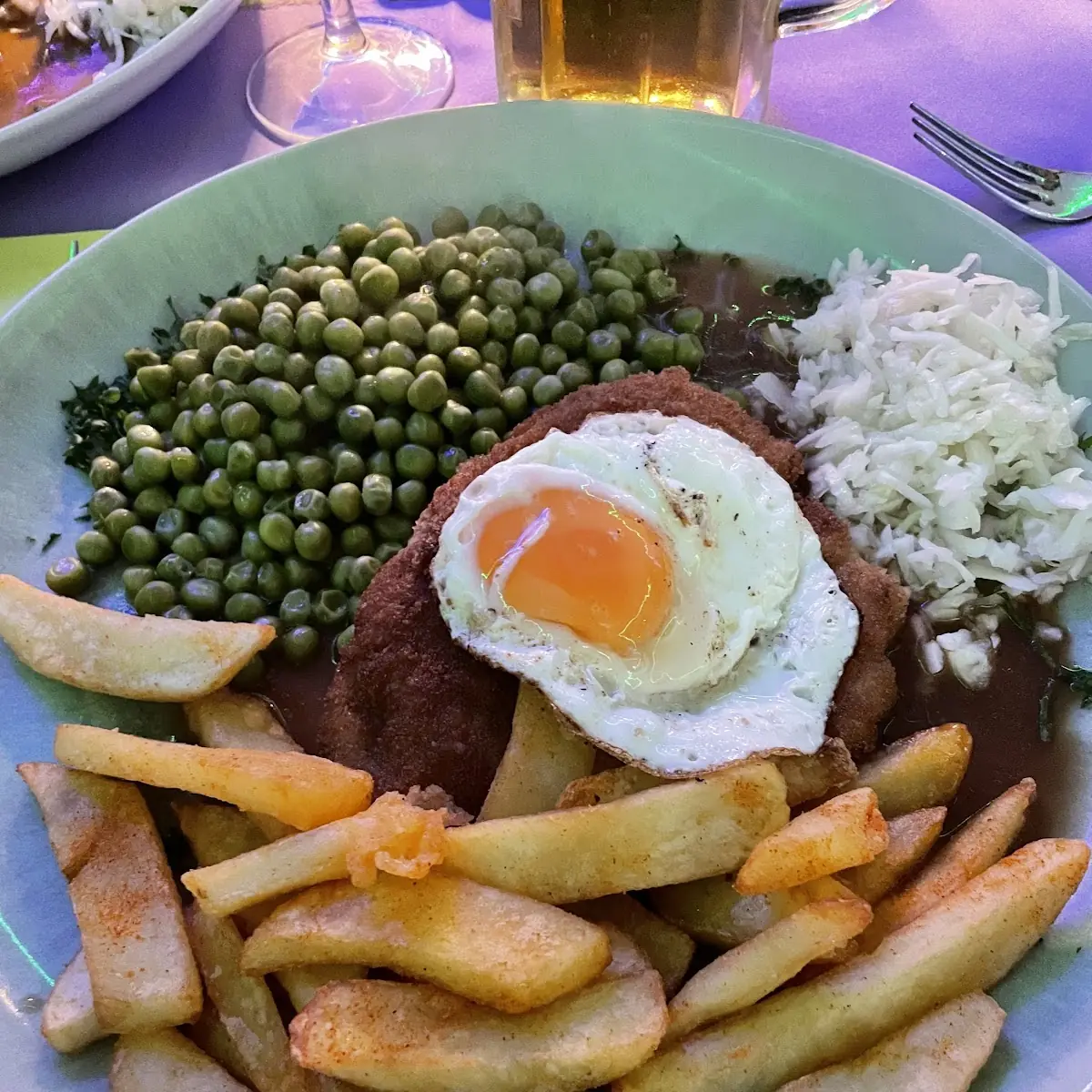 Essen und Trinken, Gaststätte zum Nußbaum
