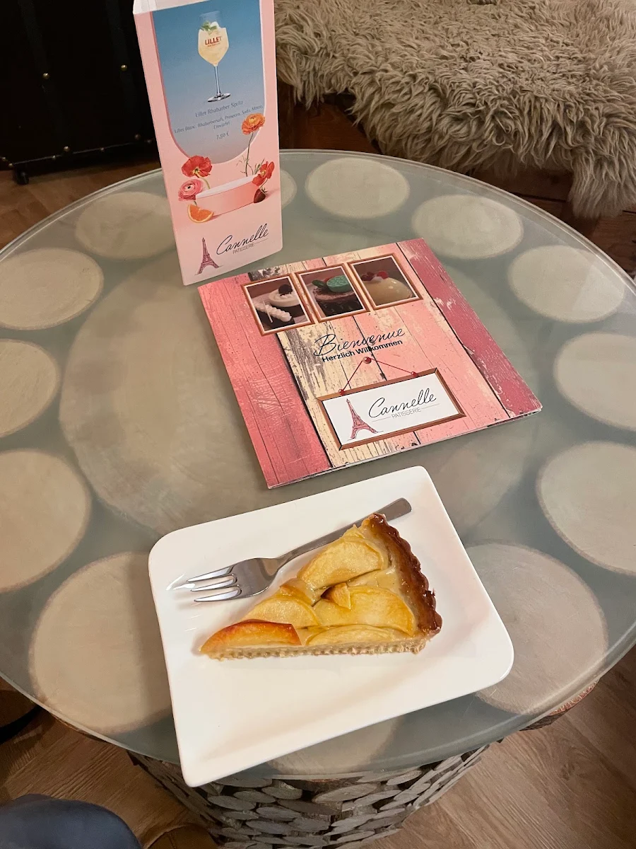 Speisekarte, Pâtisserie Cannelle