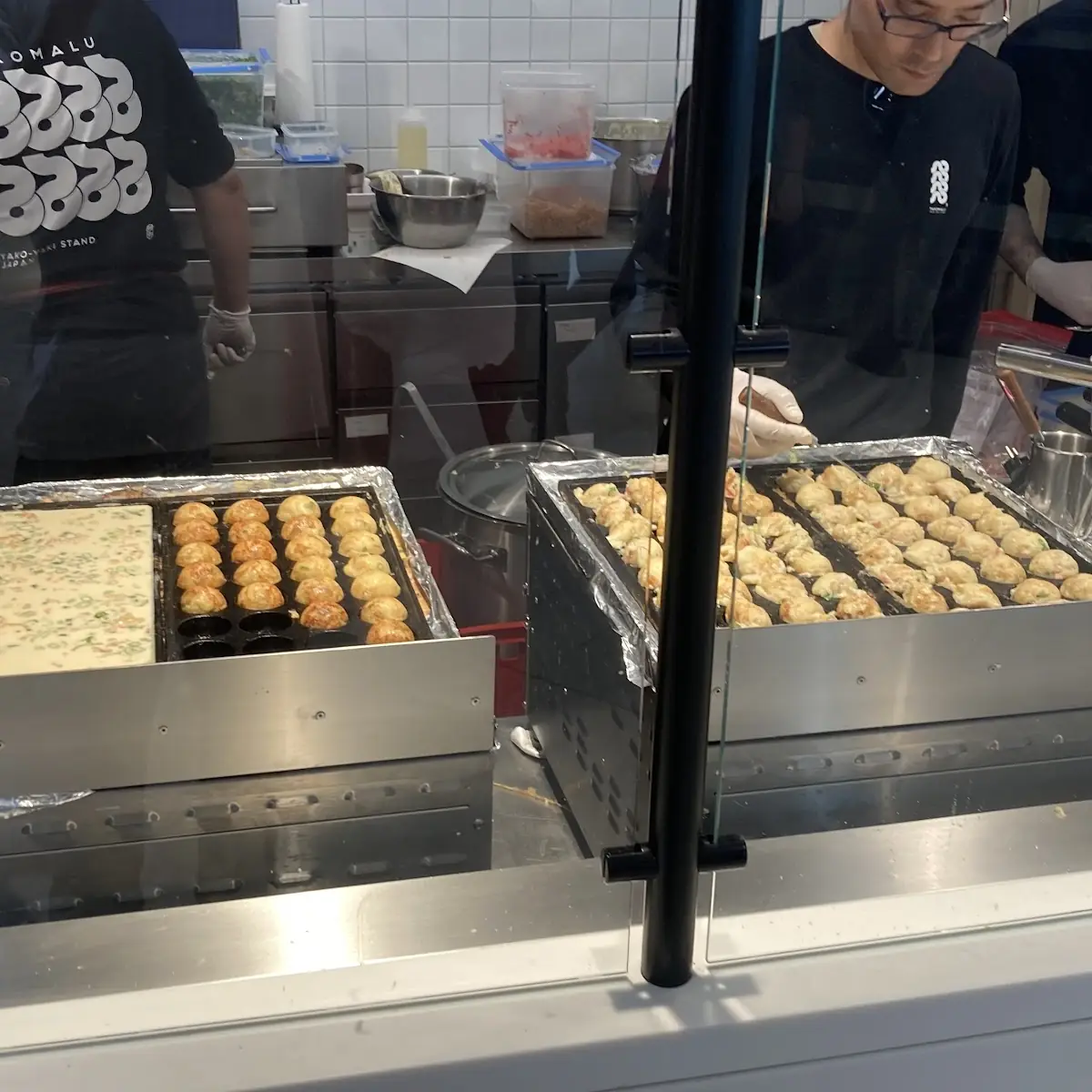Atmosphäre, TAKOMALU Tako-Yaki Stand Japan