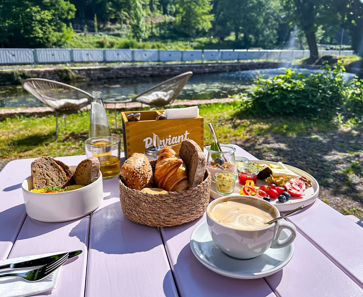 Essen und Trinken photo 1