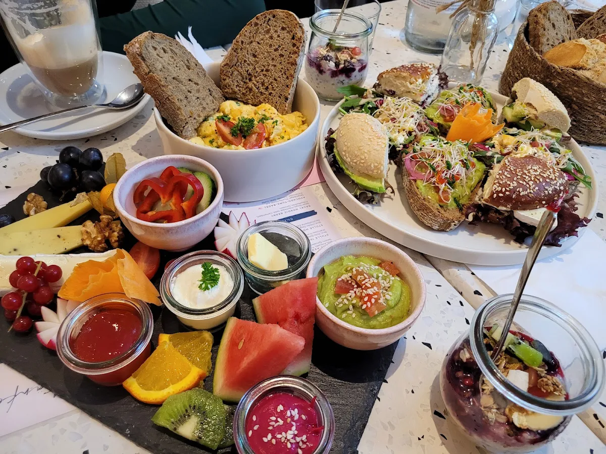 Essen und Trinken photo 2