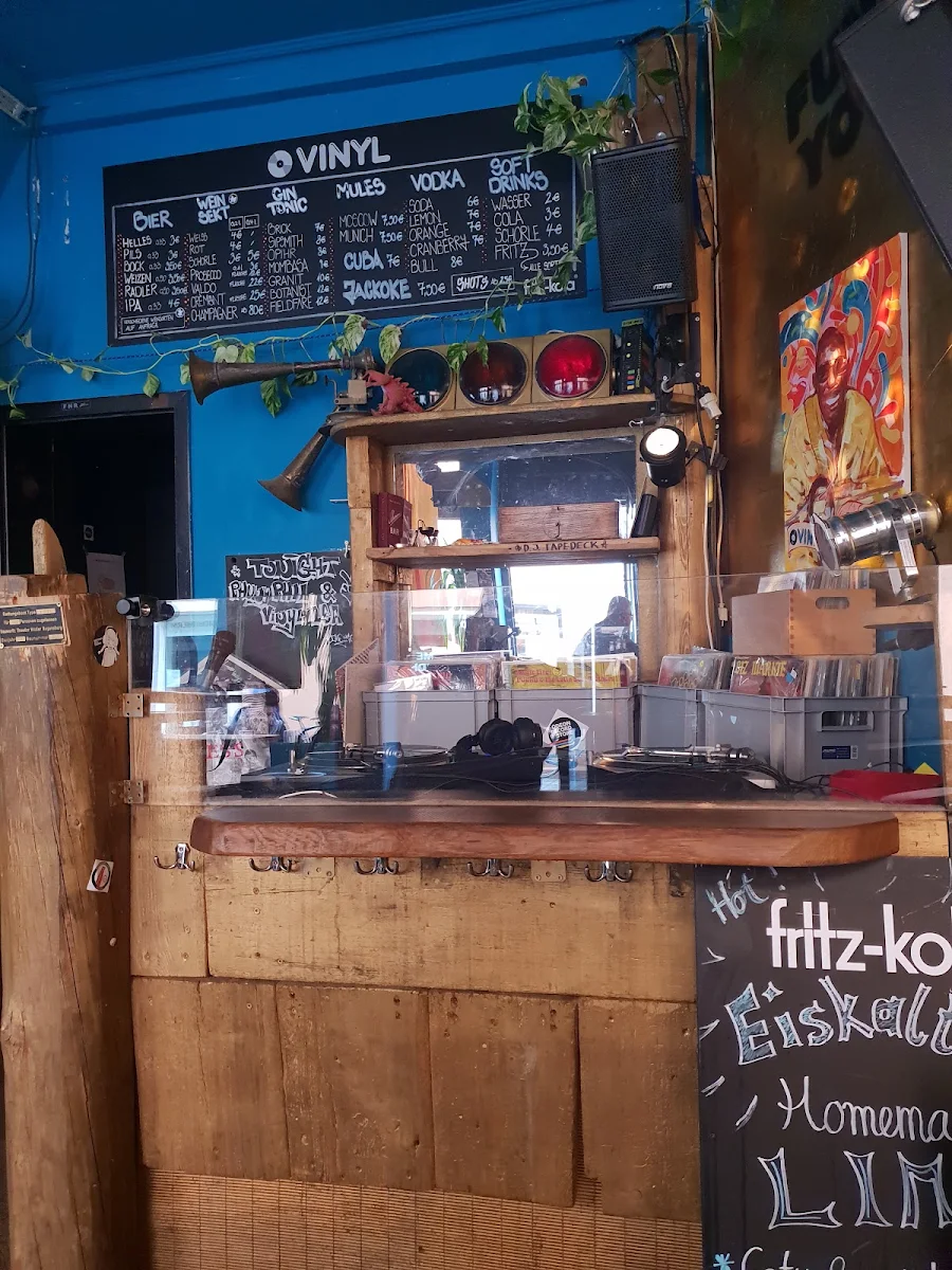 Atmosphäre, VINYL Bar