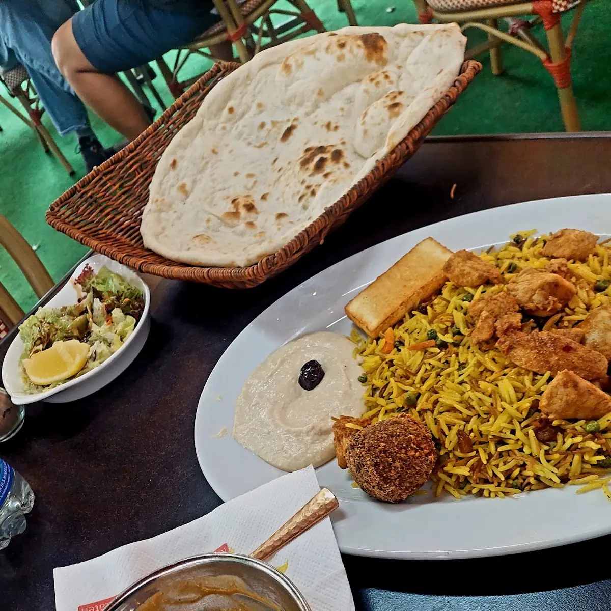 Essen und Trinken, Lasan Restaurant