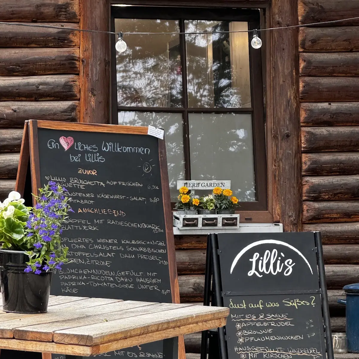 Speisekarte, Lilli's