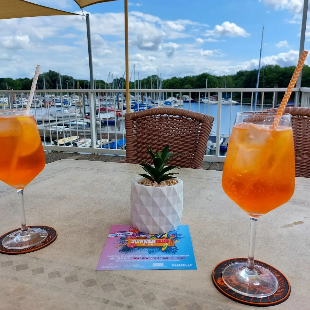 Essen und Trinken photo 2