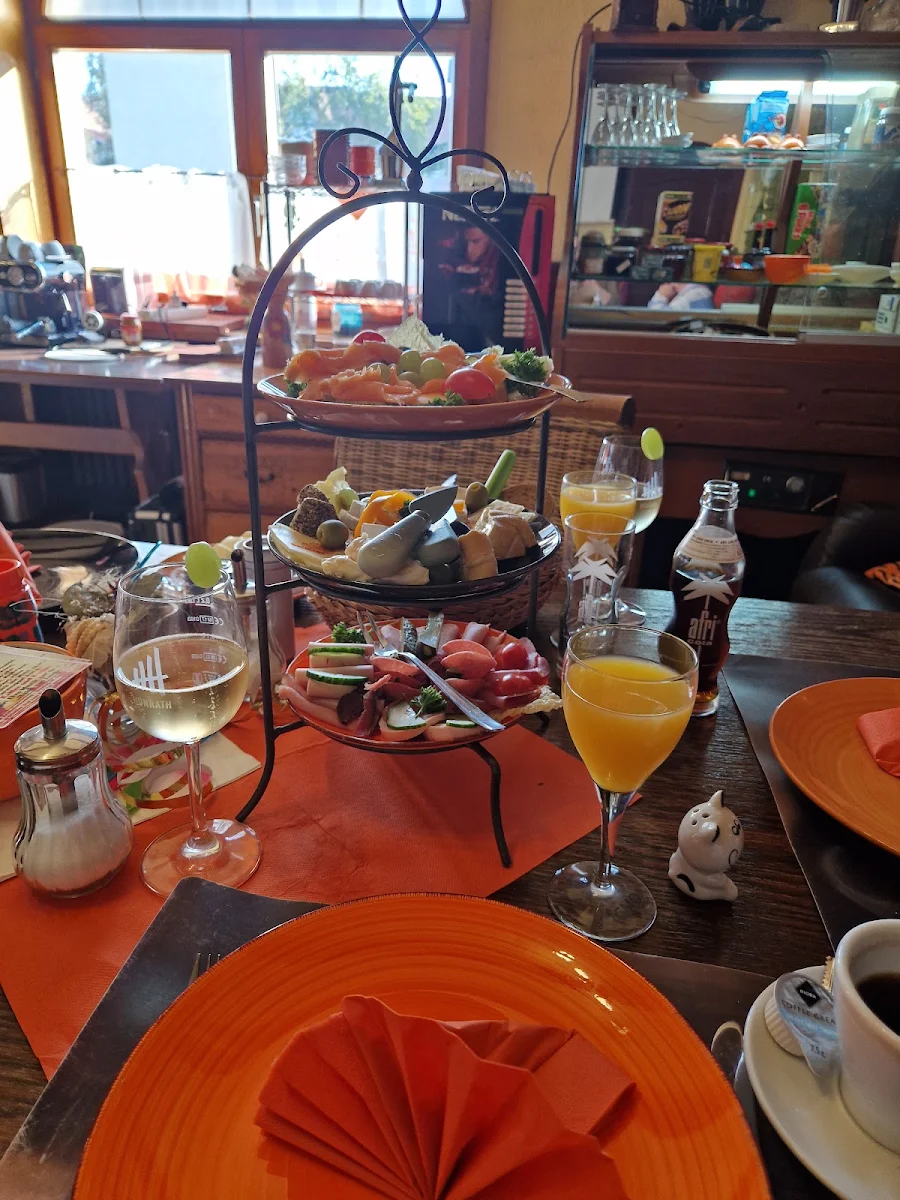 Essen und Trinken photo 2