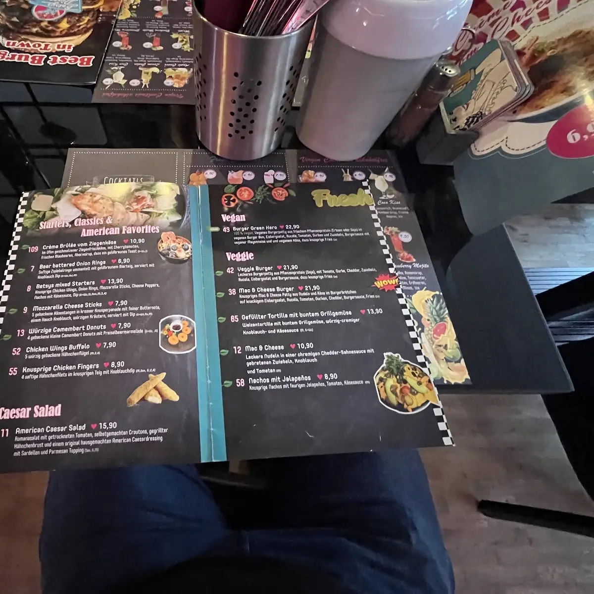 Speisekarte, Betsys Diner