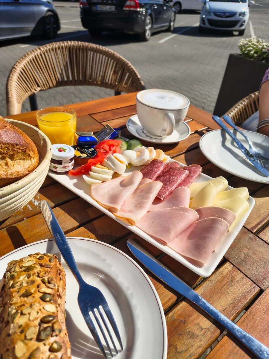 Essen und Trinken photo 2