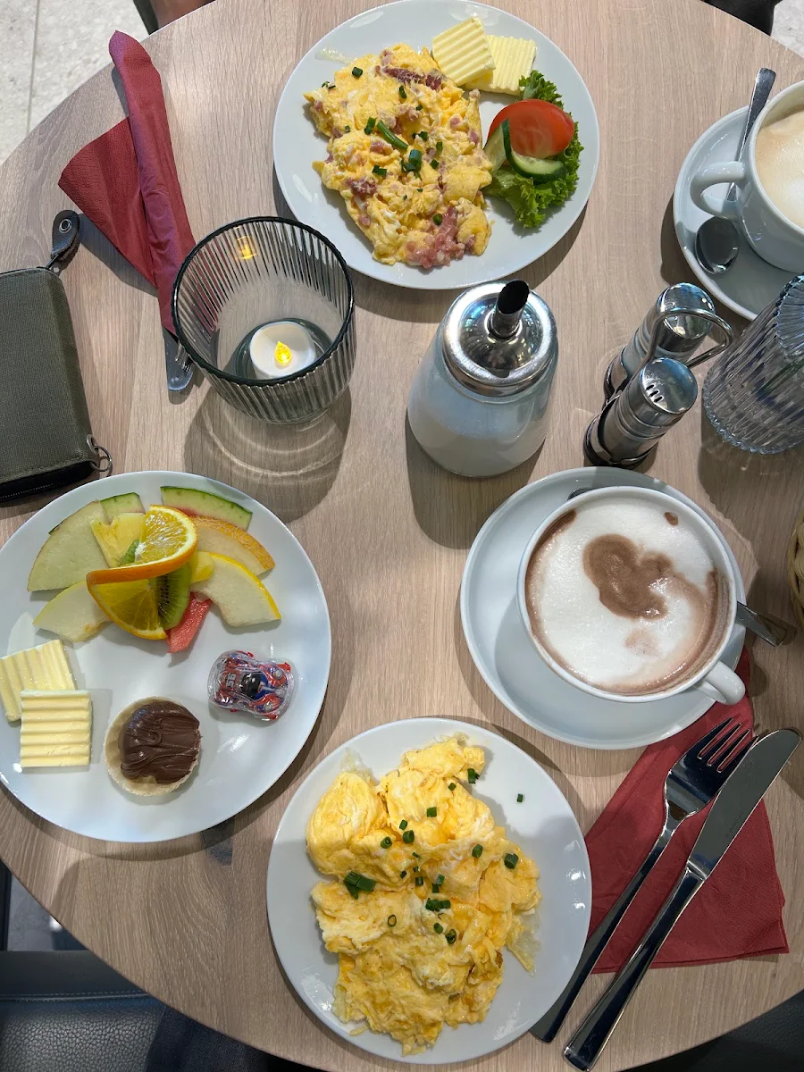 Essen und Trinken photo 3